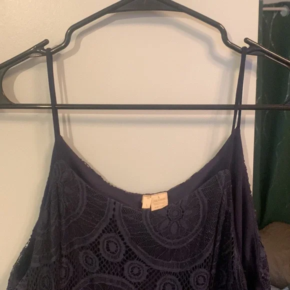 Blue tank top - Picture 3 of 3